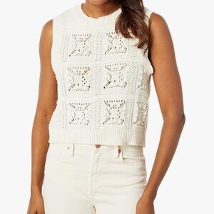 LuckyBrand vest lightweight XL but med fits more light a medium